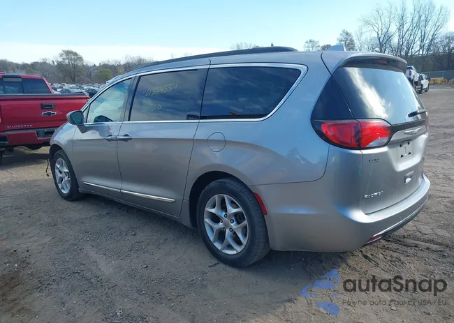 2C4RC1BG0HR638331: 43684551