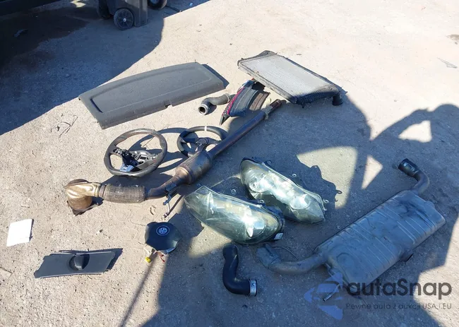 WVWED7AJ2AW204811: 43684597