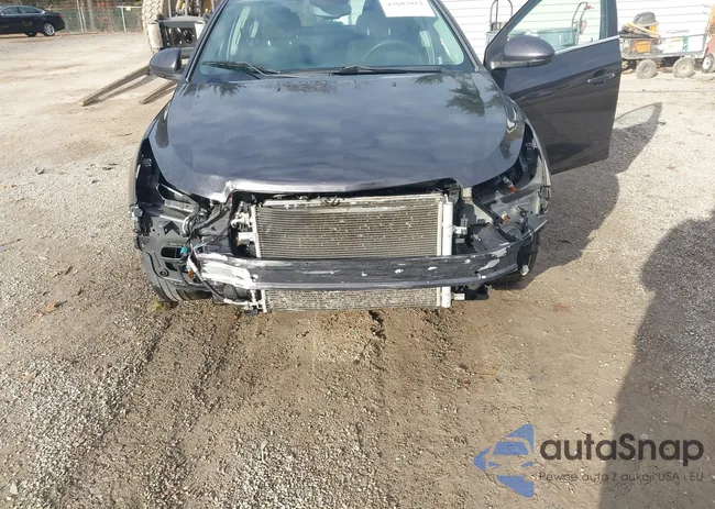 1G1PC5SB3F7263545: 43683812