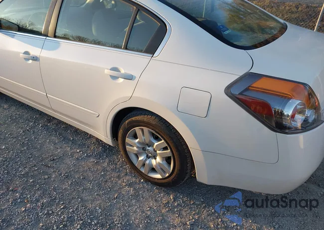 1N4AL2AP8AN502073: 43684061