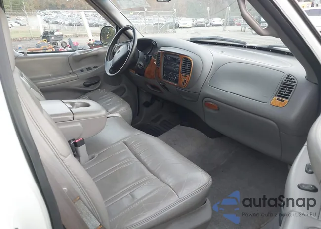 1FTDX1763VNA43979: 43685117