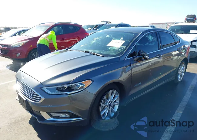 3FA6P0LU8HR260068: 43685195