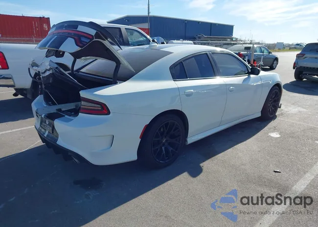 2C3CDXCT2KH570228: 43685197