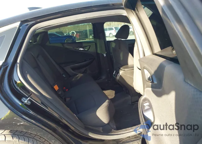 1G1ZD5ST9JF135033: 43685309