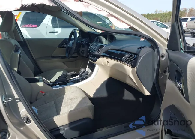 1HGCR2F34GA156483: 43685327