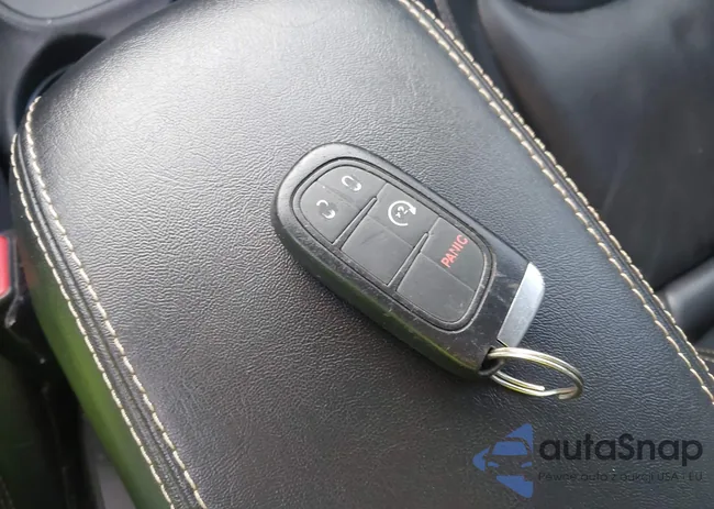 1C4PJLDB4GW272695: 43685430