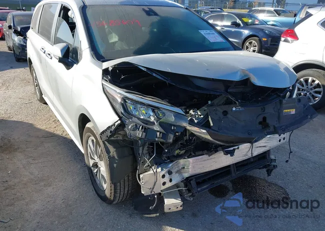 5TDYRKEC6SS228155: 43685609