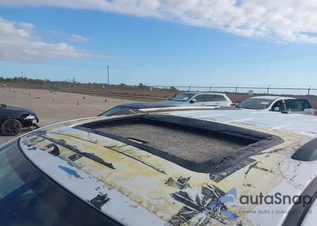 1C4RJEAG0DC632465: 43685672