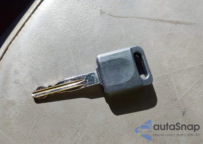 1N6BD0CT0HN751484: 43685676