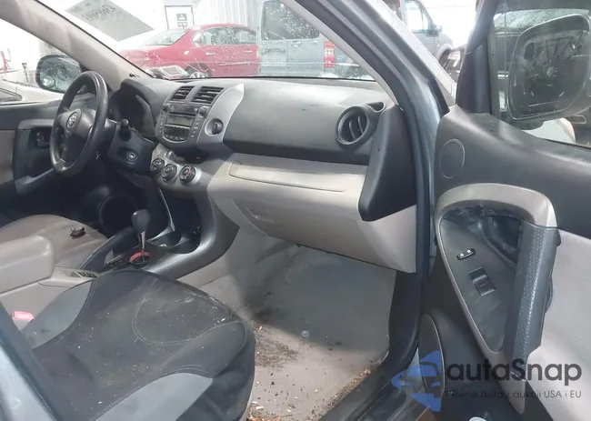 JTMBD33V385163374: 43685693