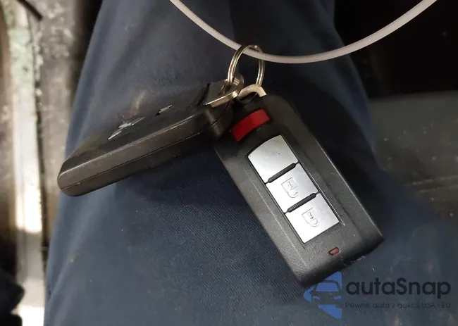 JA4AZ3A30LZ044742: 43684796