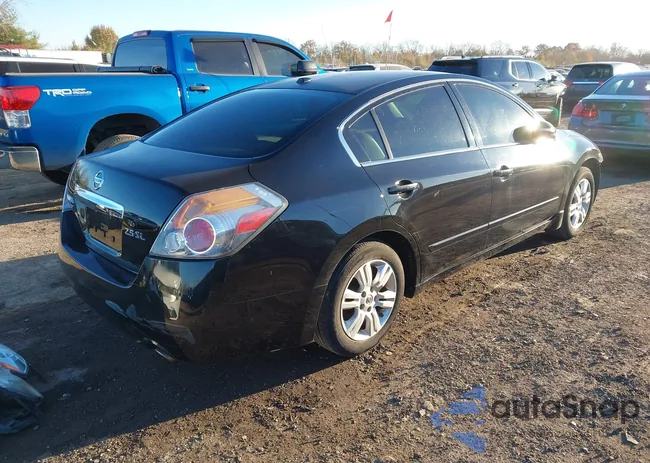 1N4AL2APXCC130296: 43685053