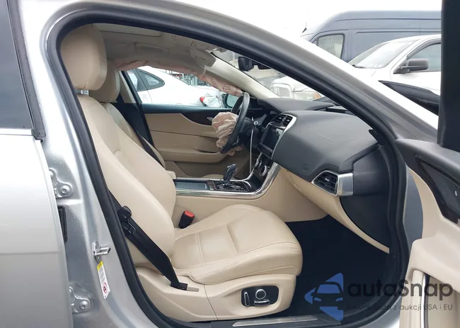 SAJAJ4FX5LCP64380: 43686125