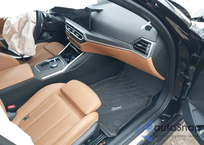 3MW89FF09R8E13523: 43686174