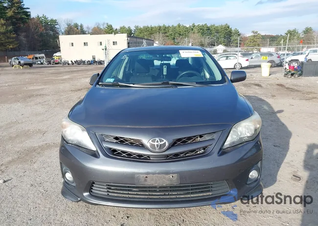 2T1BU4EE2DC982800: 43686268