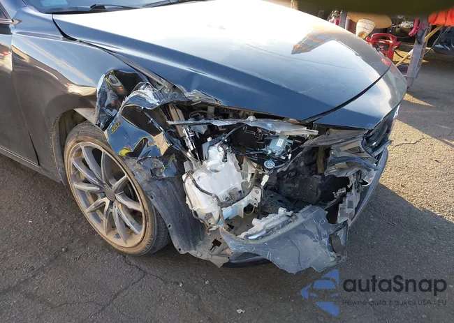 3MZBN1W32JM162886: 43686291