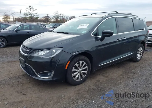 2C4RC1BG8HR757017: 43686311