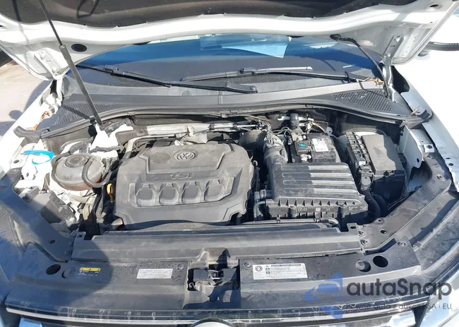 3VV3B7AX4JM073965: 43686411