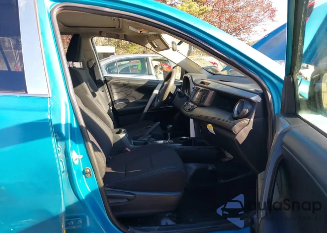 JTMRJREV8GD031139: 43686413