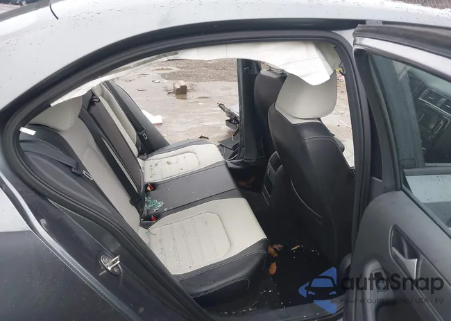 3VWD17AJ2FM402362: 43686590