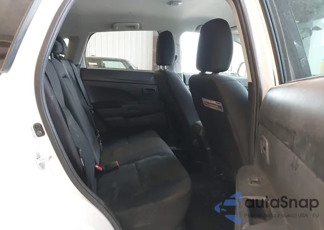 4A4AR3AW5FE058852: 43686653