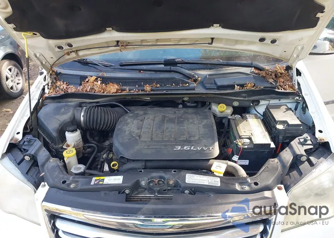 2C4RC1CG2DR692075: 43686680