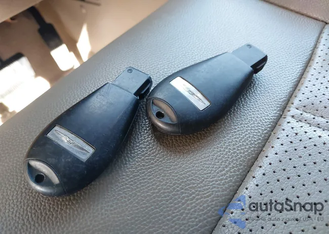 2C4RC1CG2DR692075: 43686680