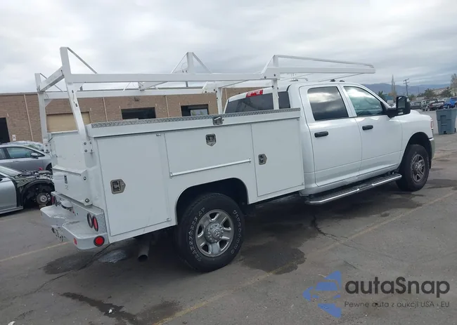 3C6UR5HJ1RG142763: 43686693