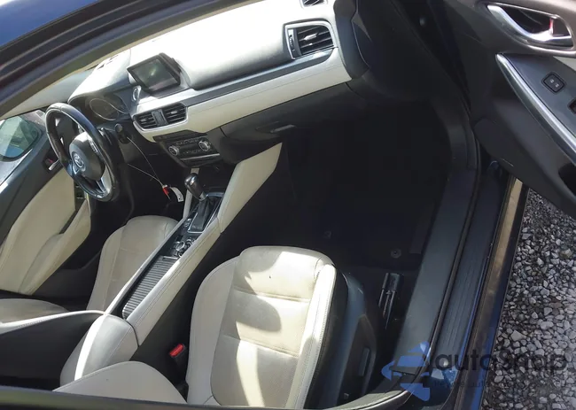 JM1GJ1W5XG1422110: 43686699