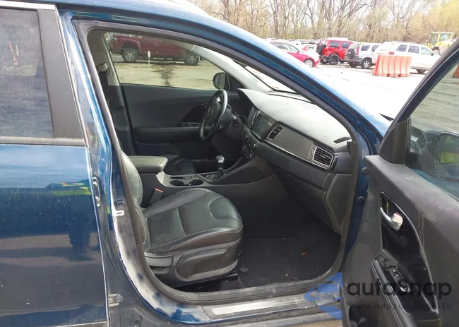 KNDCE3LC3K5224682: 43686702