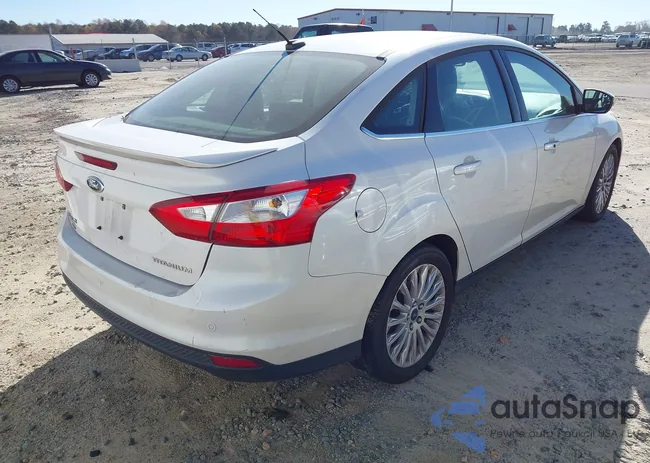 1FAHP3J24CL210299: 43685744