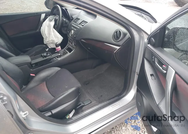 JM1BL1K46B1396762: 43685774