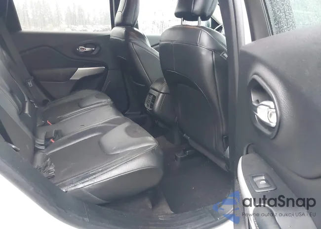 1C4PJLLB5JD595089: 43685876