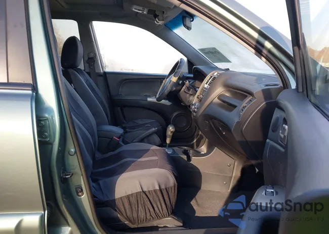 KNDJE723587458173: 43685906