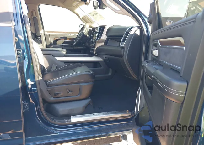 3C6UR5KL9NG319452: 43687448