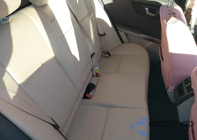 WDCGG8JB2FG411984: 43687008