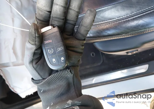 1C4RJFBG2EC319116: 43687035