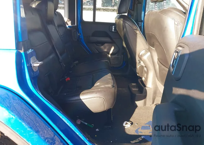 1C4HJXEN5MW670174: 43688284