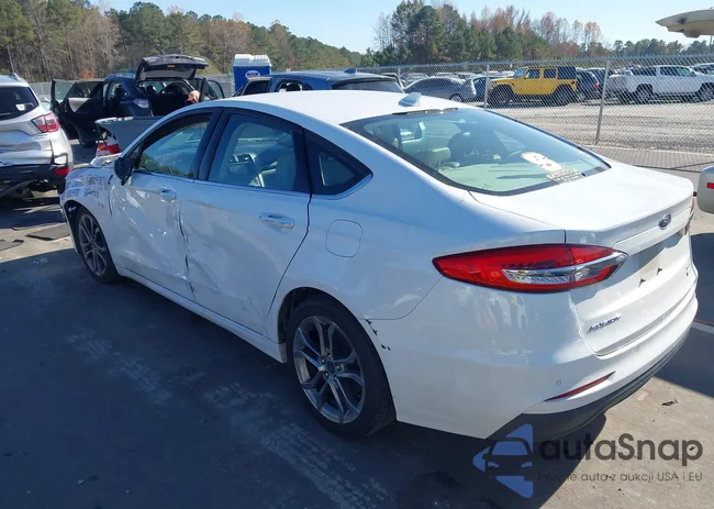 3FA6P0LU1JR117372: 43688331