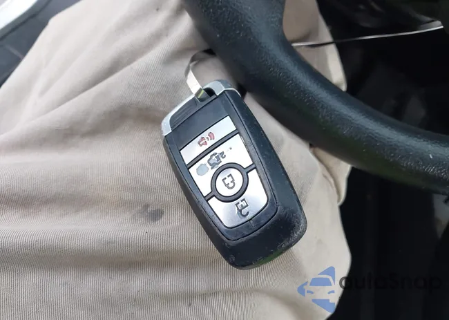 3FA6P0LU1JR117372: 43688331