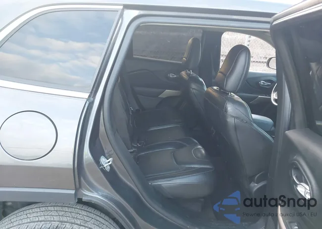 1C4PJMDB3JD617997: 43688593