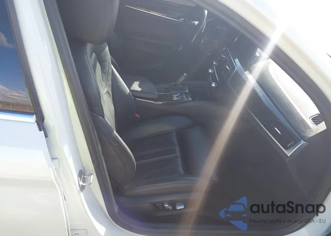 WBAJA9C51JB034092: 43688595