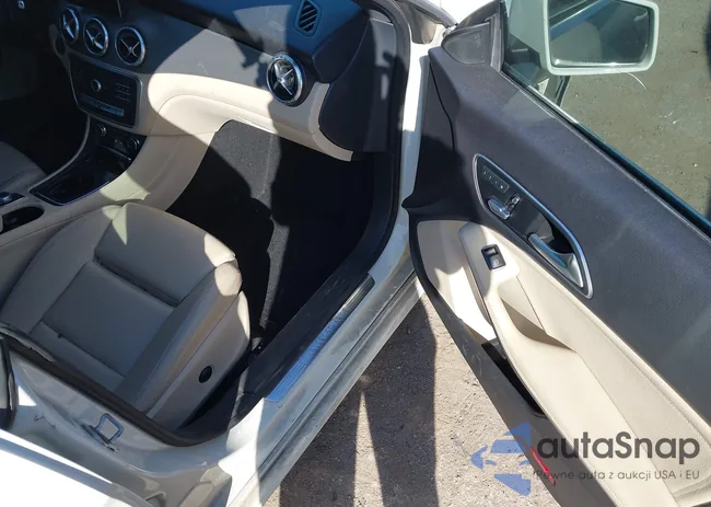 WDDSJ4EB5HN421305: 43688703