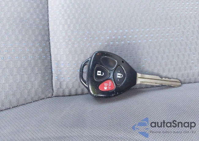 2T1KU4EE2CC847380: 43688704