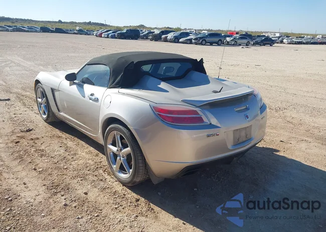 1G8MT35X39Y104555: 43687714