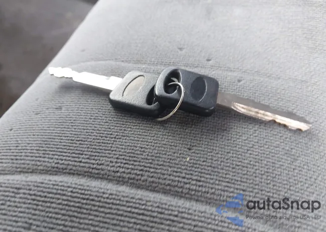 1FTHX25H6SKC04091: 43687900