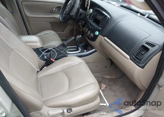 4F2YZ961X5KM32894: 43687934