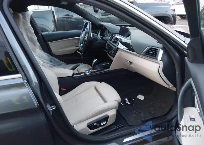 WBA8J1C32HA018823: 43687950