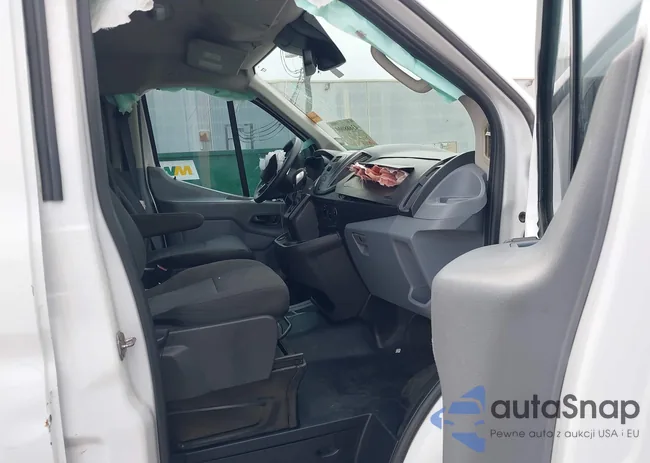 1FTYR1YM6JKB32613: 43688000