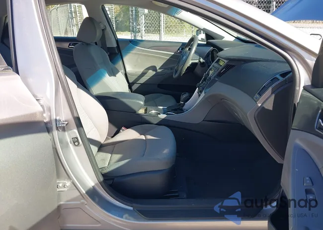 KMHEC4A49BA000920: 43688067